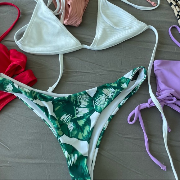 Bundle of Bikinis S/M - Picture 6 of 7